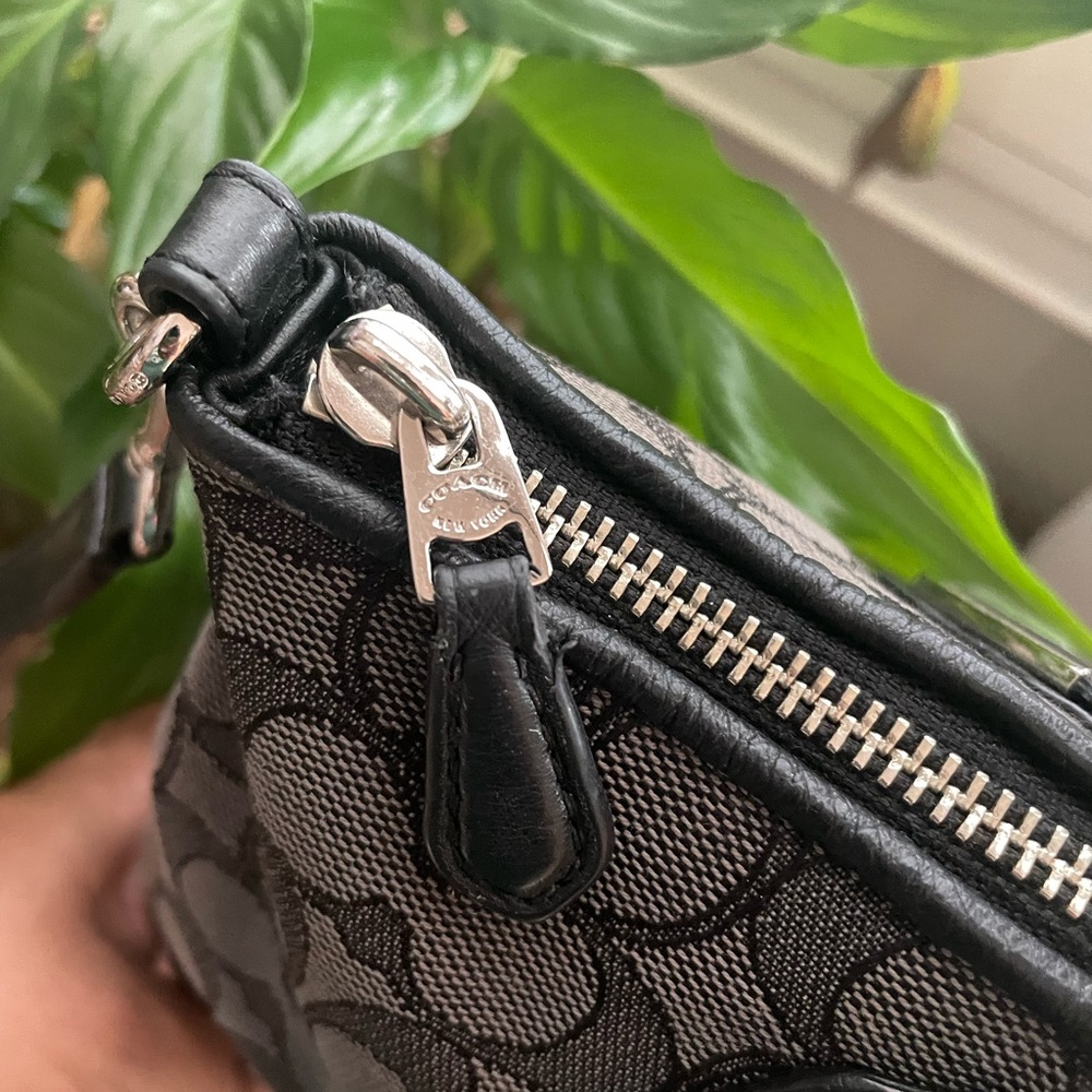 Coach Black/Charcoal Signature Shoulder Bag with Crossbody Strap - Picture 4 of 14